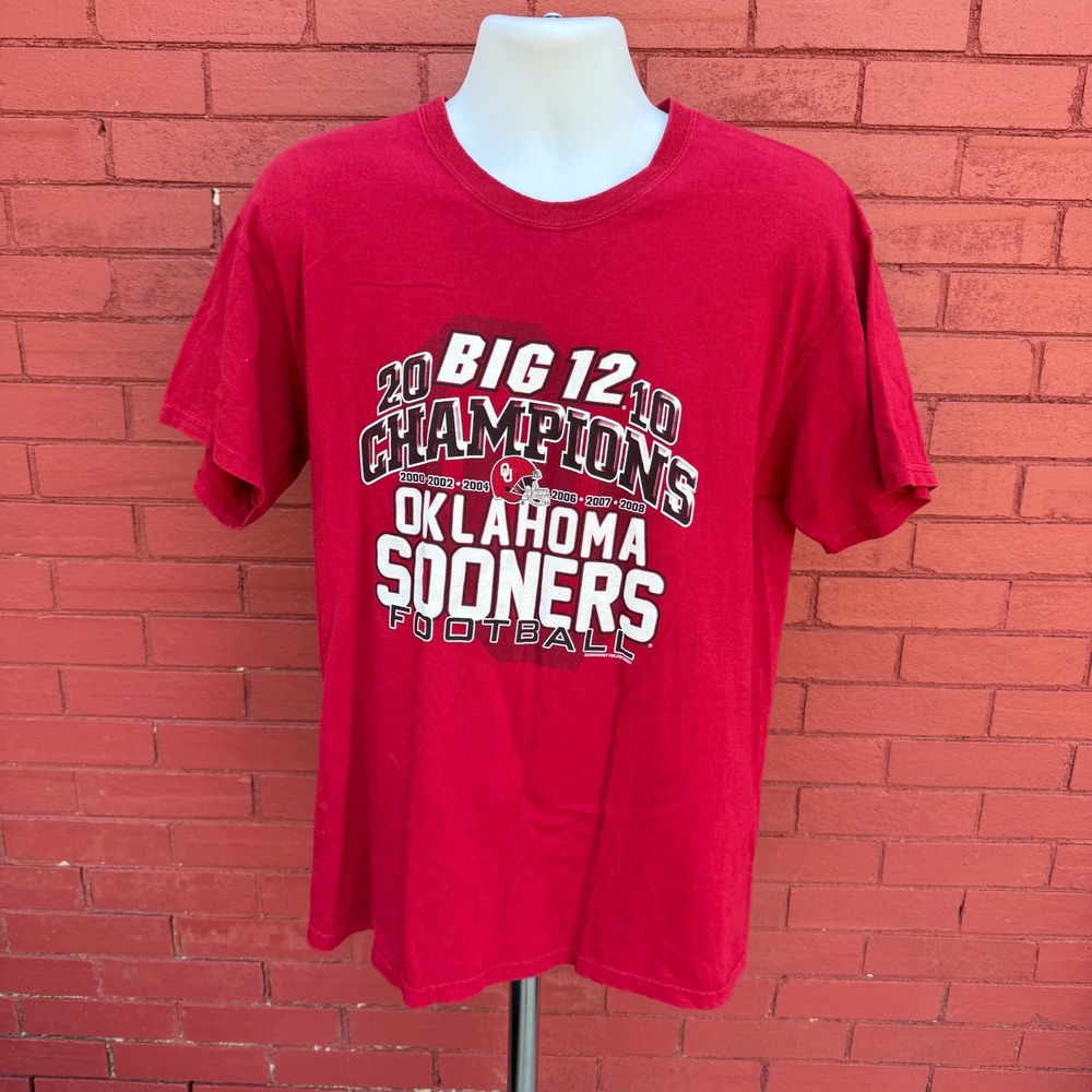 Gildan Oklahoma Sooners 2010 Big 12 Champions Football Shirt Red Mens Large